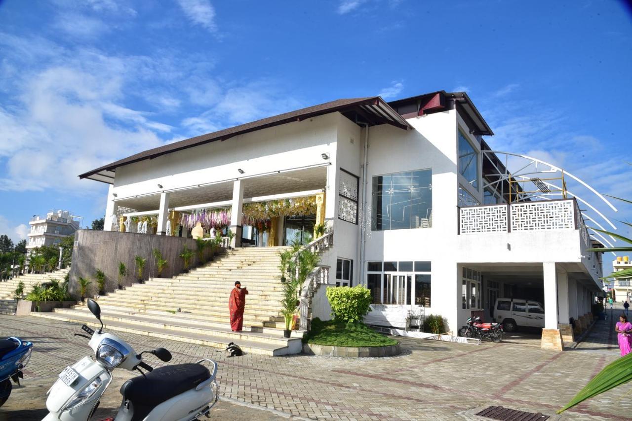 Vistar Pavithra Vivaha Convention Hall Jigani Bagian luar foto